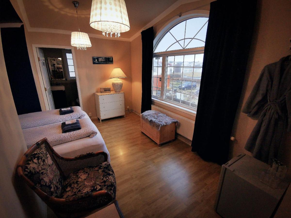 Nupan Deluxe Hotel
